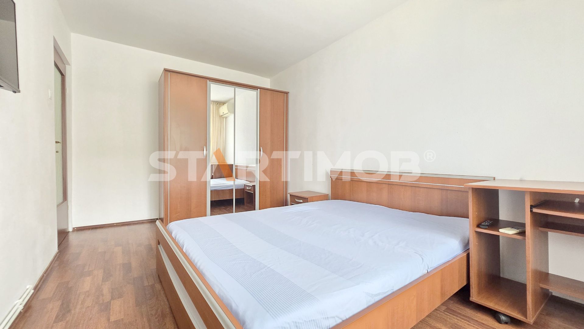 Apartament 2 camere cu parcare