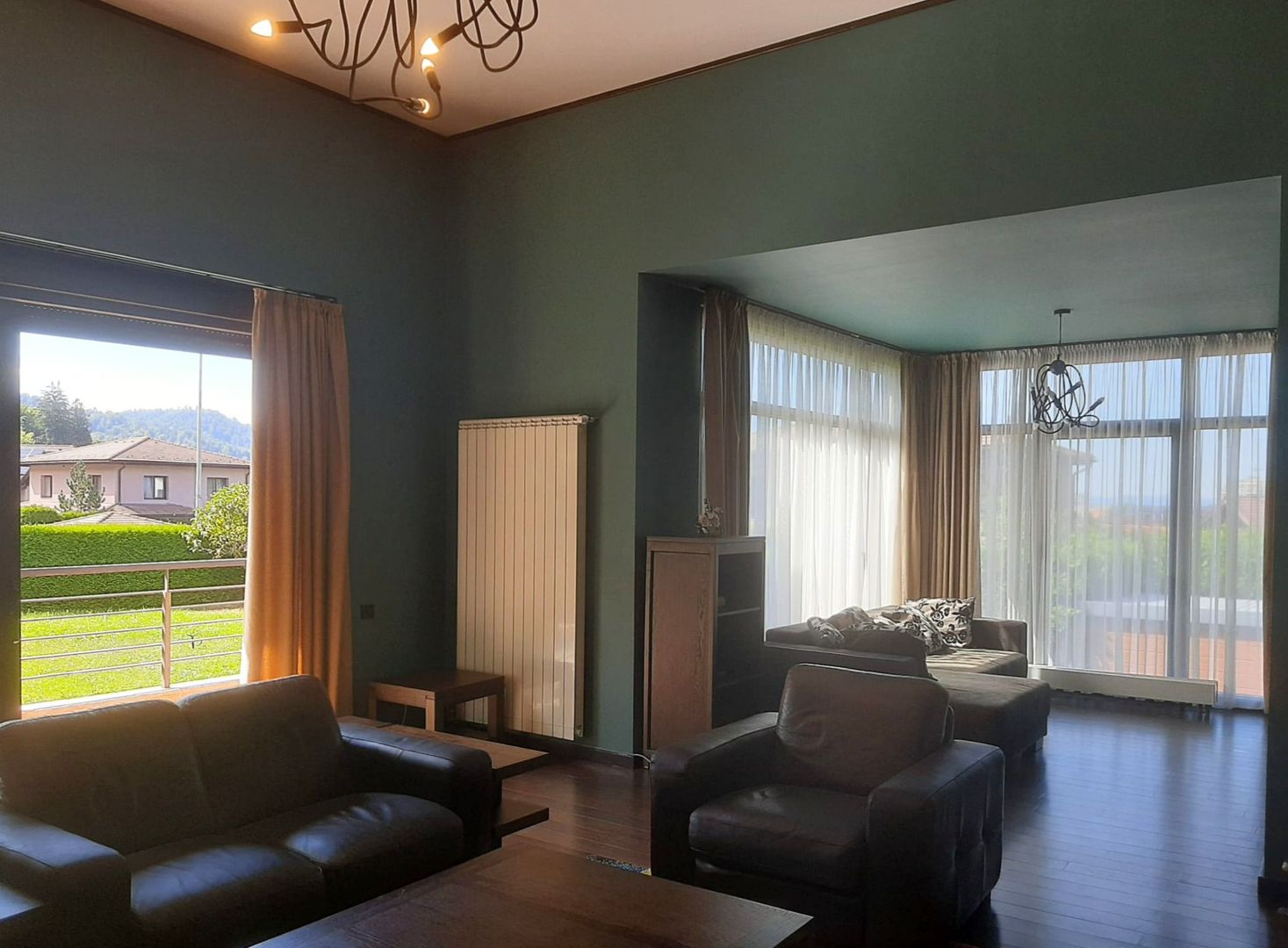 Vilă de lux cu vedere spectaculoasă spre Tâmpa  Green Valley zona Noua - imaginea 6