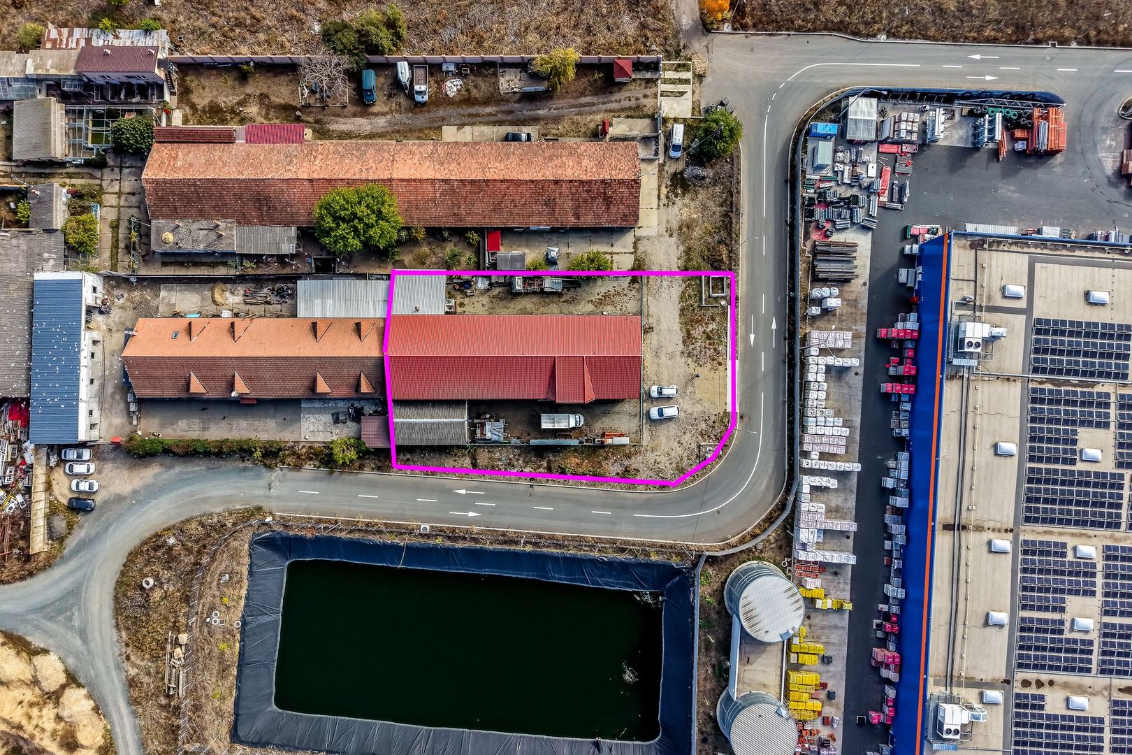 Imagine 2 - Hală industrială lângă DEDEMAN, teren 1337 mp si construcție de 814 mp