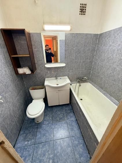 Apartament 3 camere decomandat + boxă – Drumul Taberei – necesită renovare