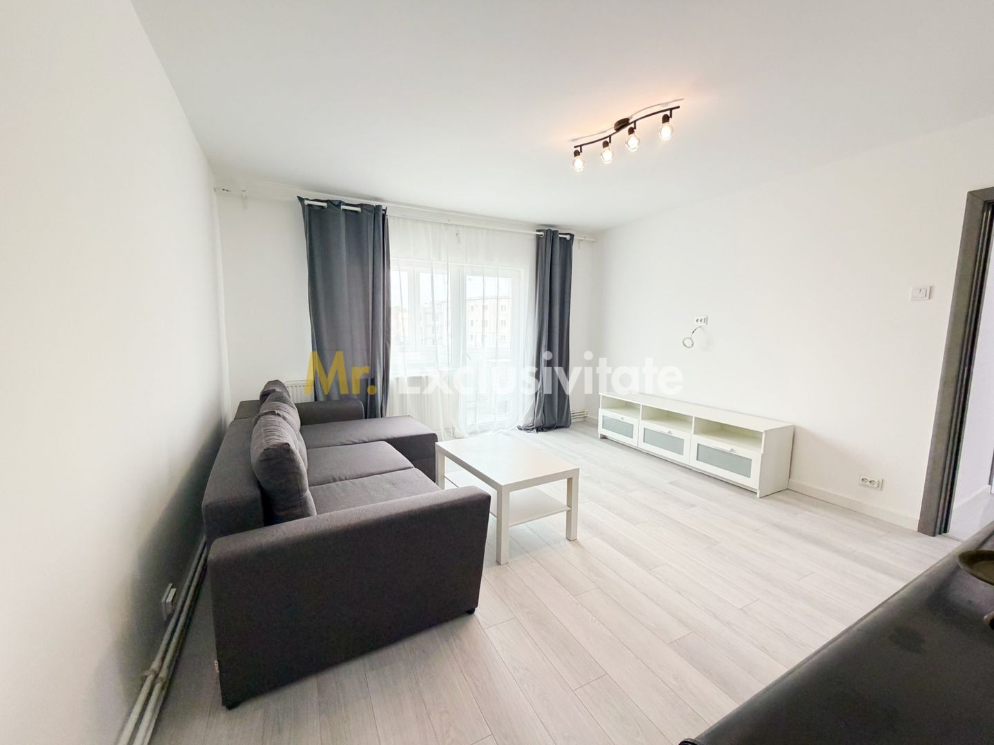 Inchiriere Apartament 3 camere decomandat Trivale - imaginea 3