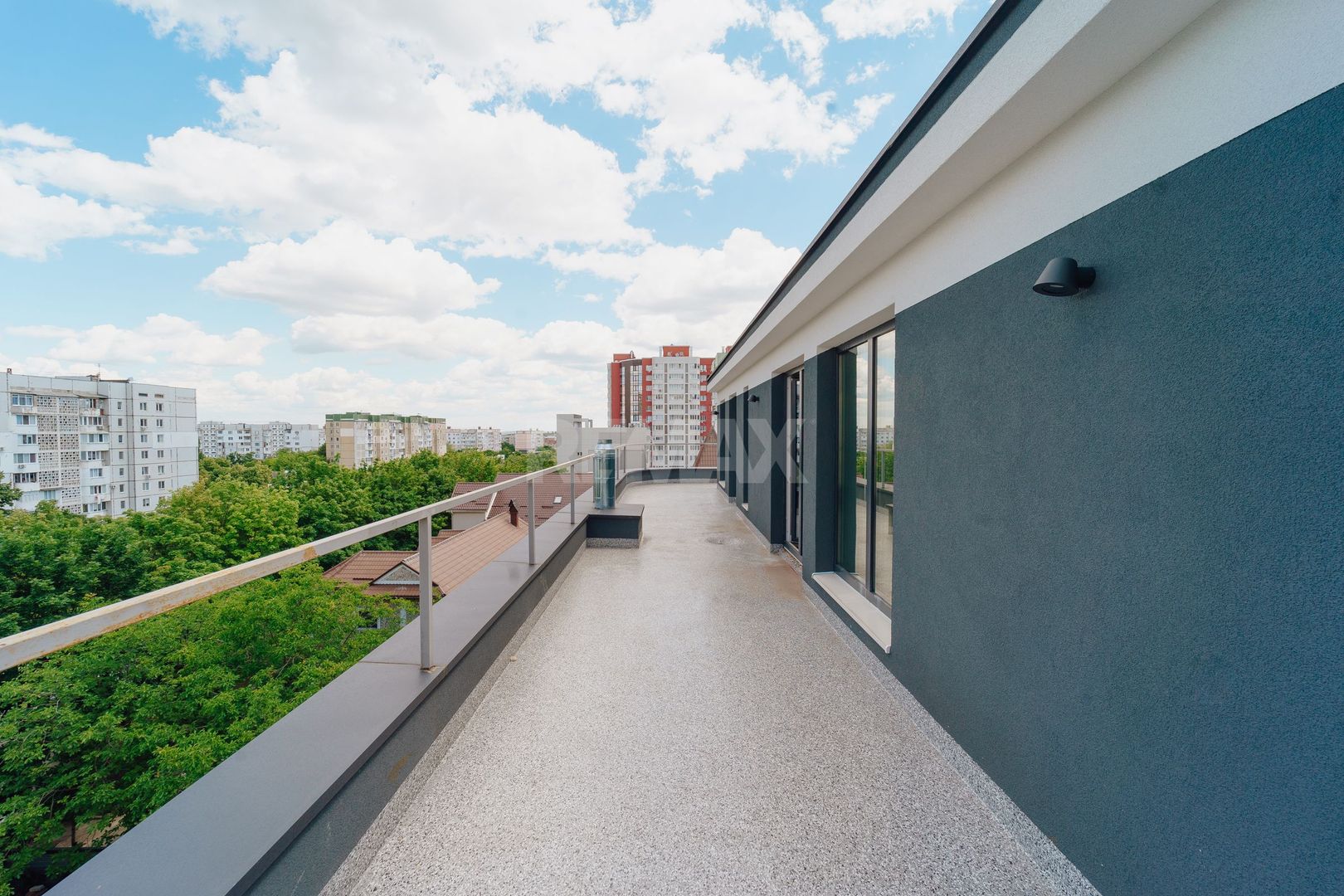 Penthouse 219,6 m² în Buiucani | Terase generoase | Lift direct - imaginea 12