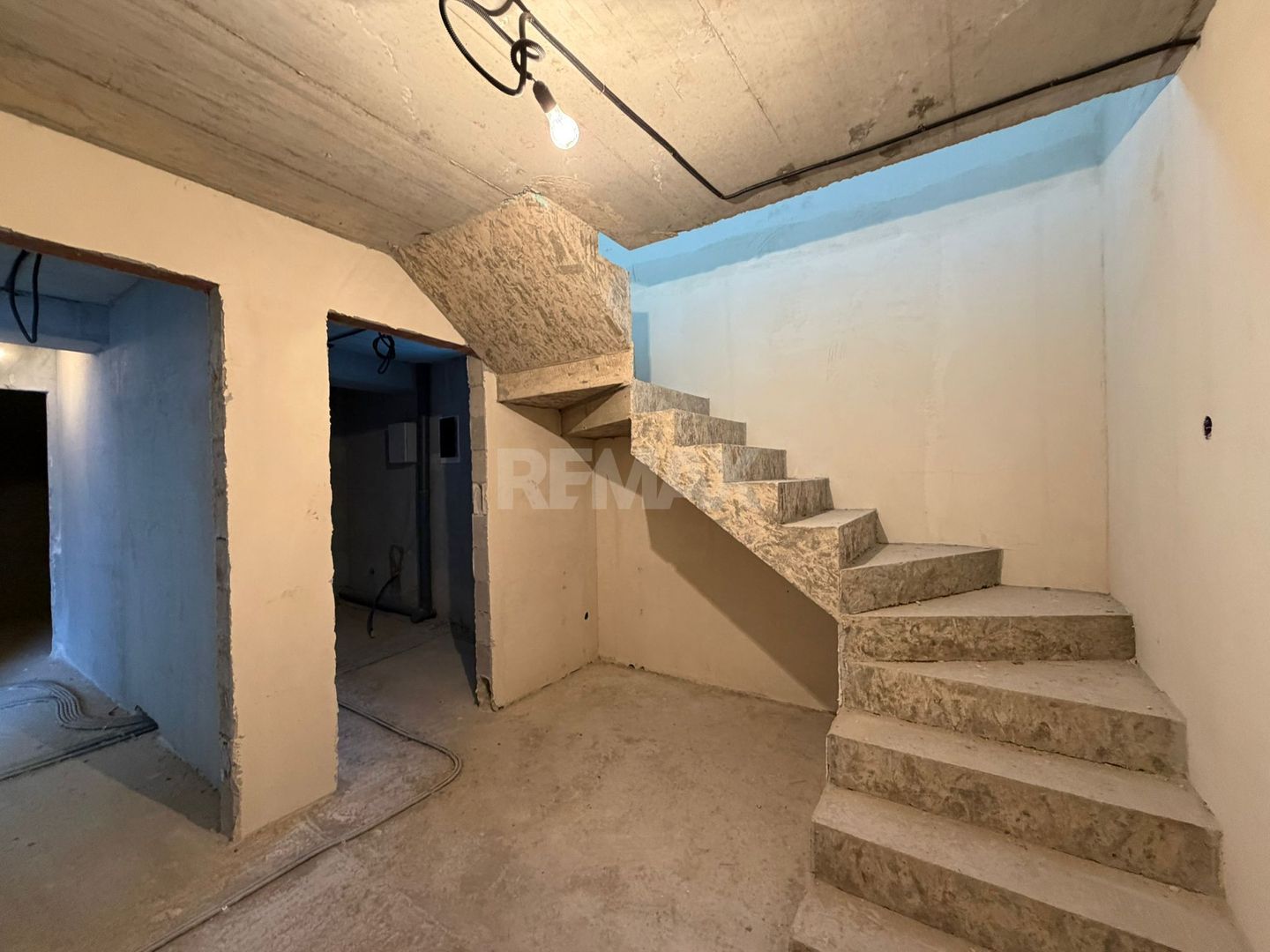 Duplex Hi-Tech Pașcani, 230 m2 - imaginea 14