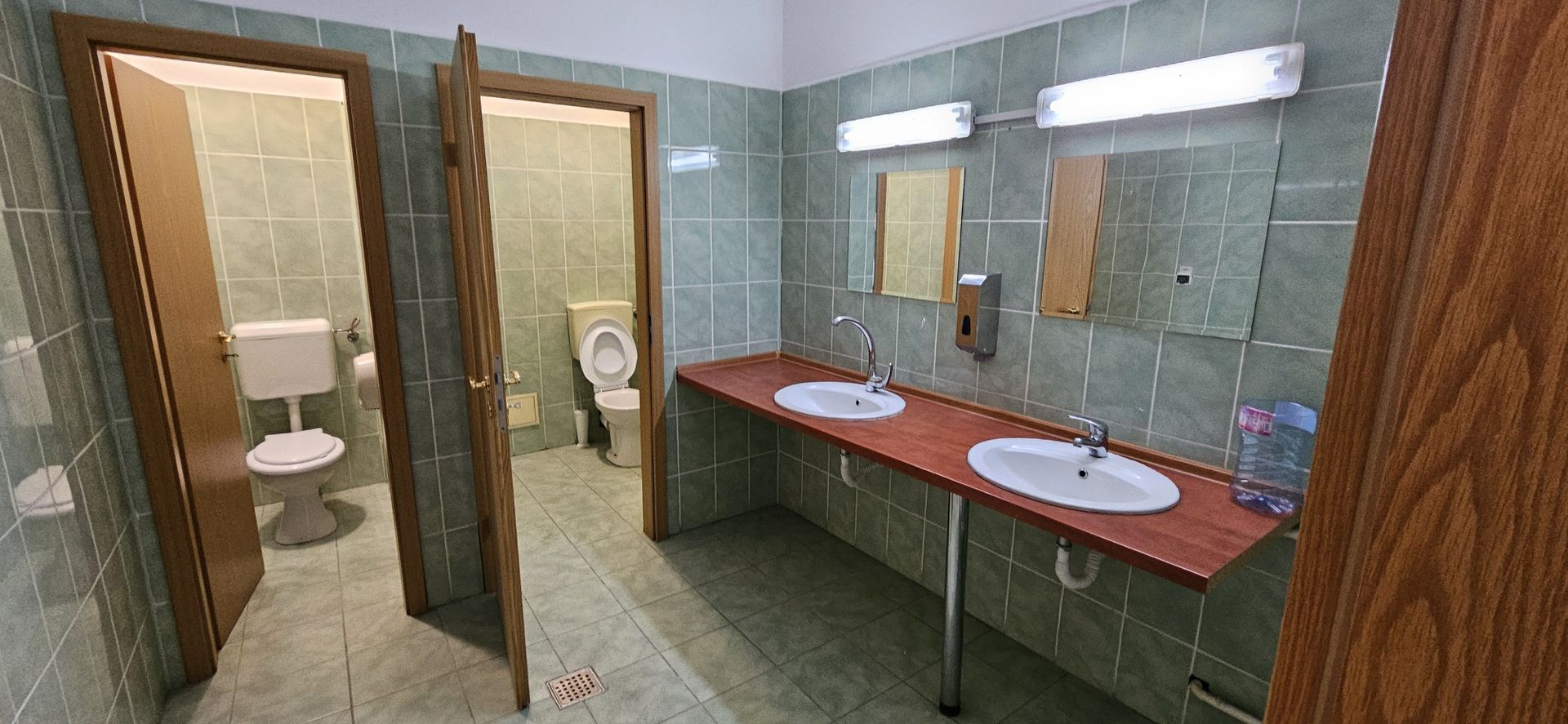 Pantelimon spatiu comercial 950 mp - imaginea 24