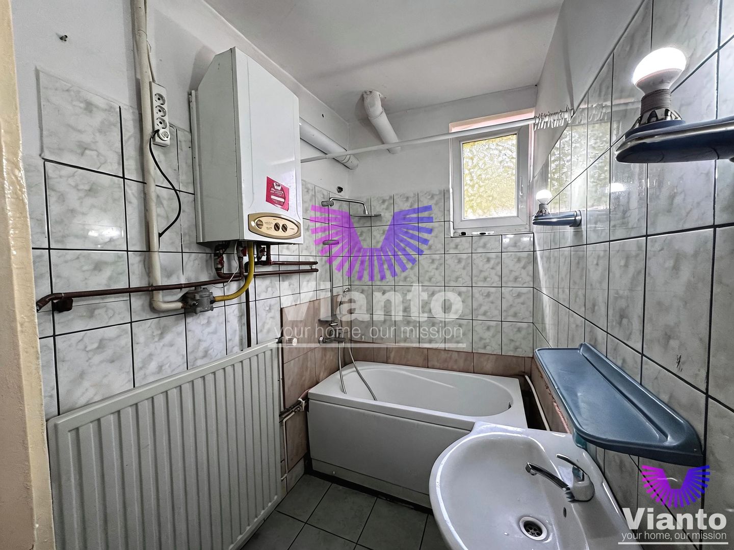 Apartament la casa individuala 93 mp cu curte - zona Parcul Sub Arini-Strand