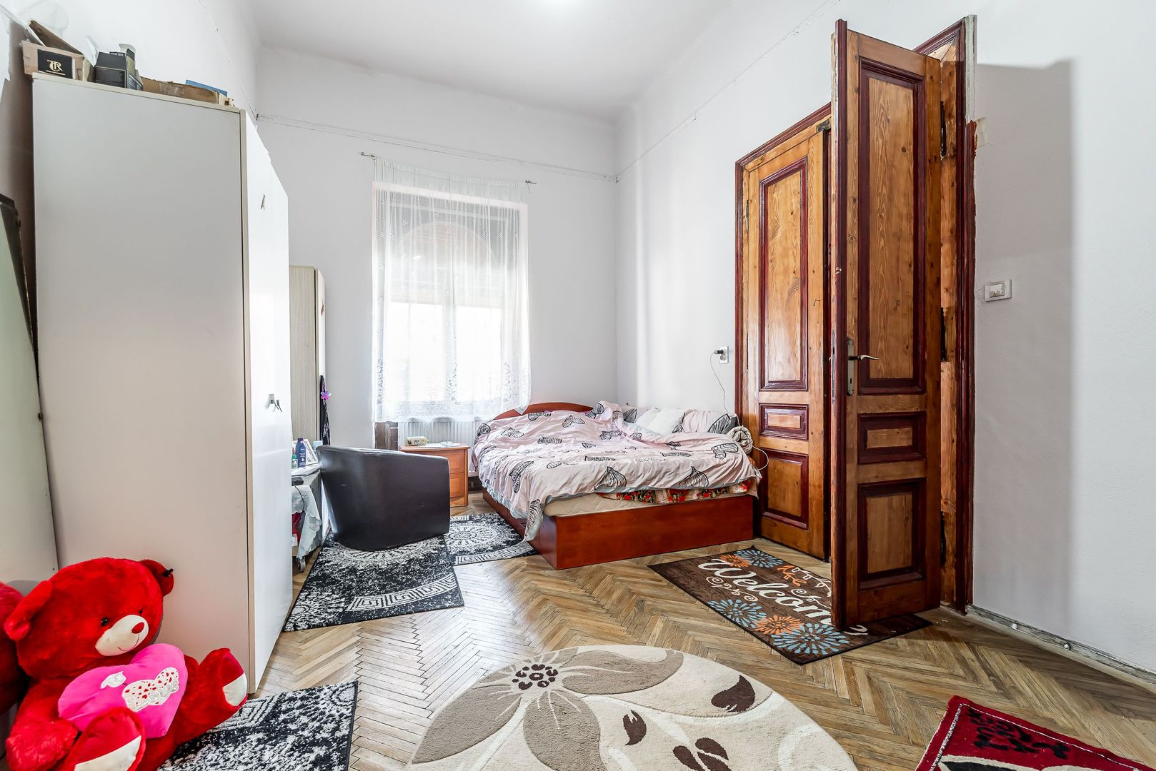 Imagine 4 - Apartament cu 2 camere la parter in Piata Catedralei Comision 0