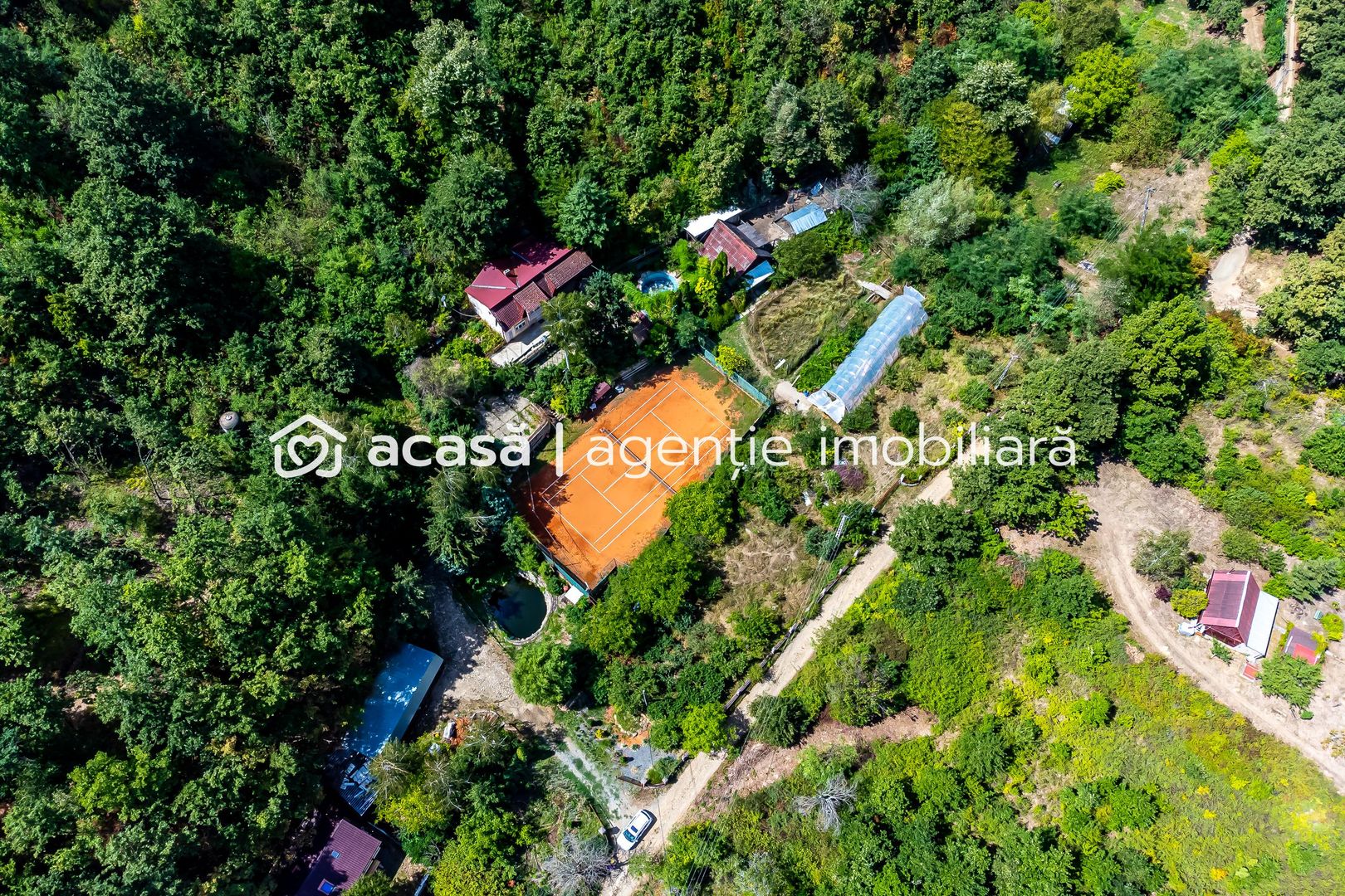 Imagine 15 - PROPRIETATE VÂNDUTĂ Casă conac cu 15.000 mp deal împădurit la Barațca,