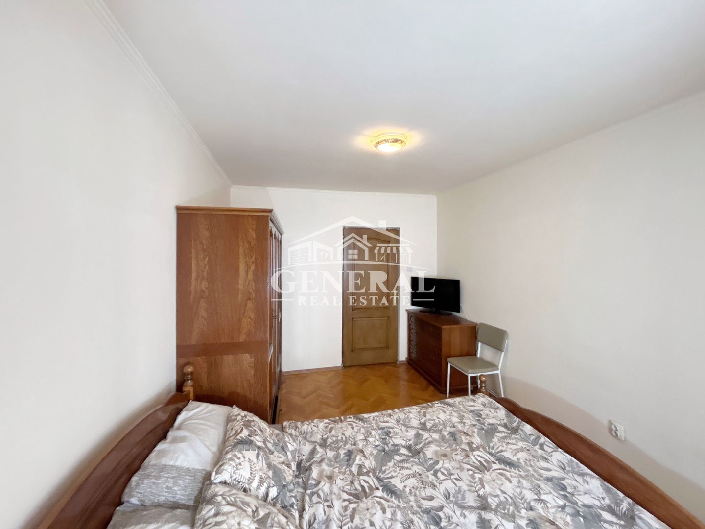 Apartament 2 camere de vanzare et. intermediar 55m2 independentei BM - imaginea 3