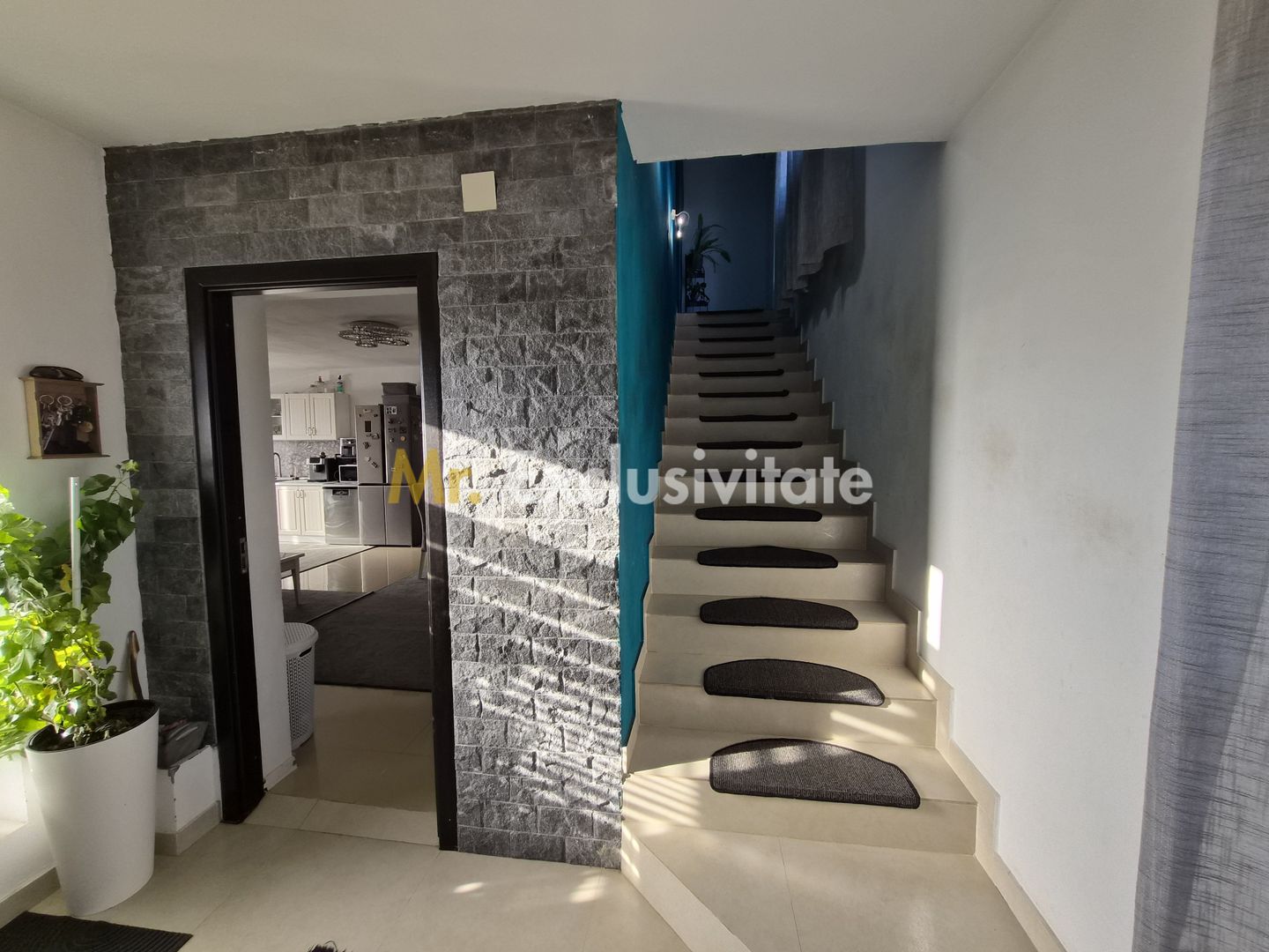 Casa P+M Leordeni, Arges-constructie din caramida si teren de 645 mp - imaginea 3