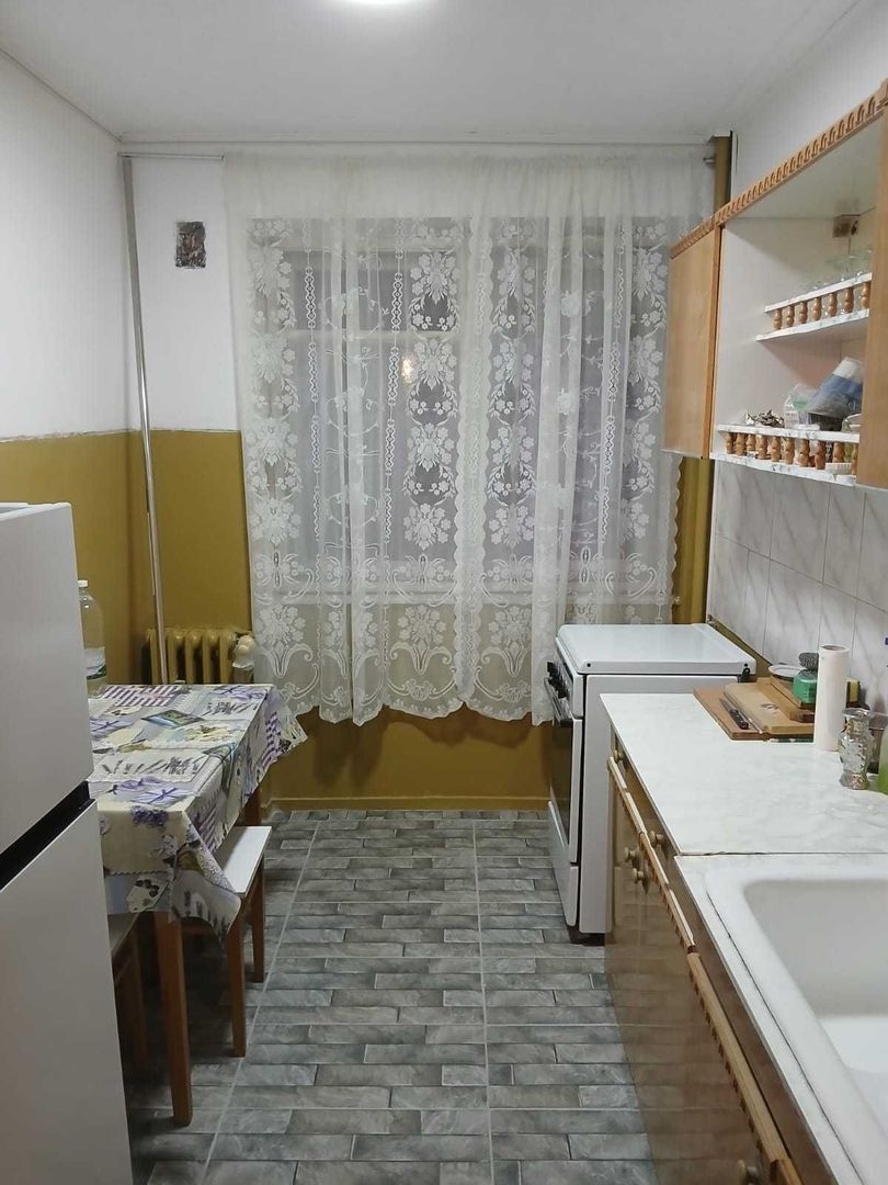 apartament 2 camere, zona Hanul Drumetului A3