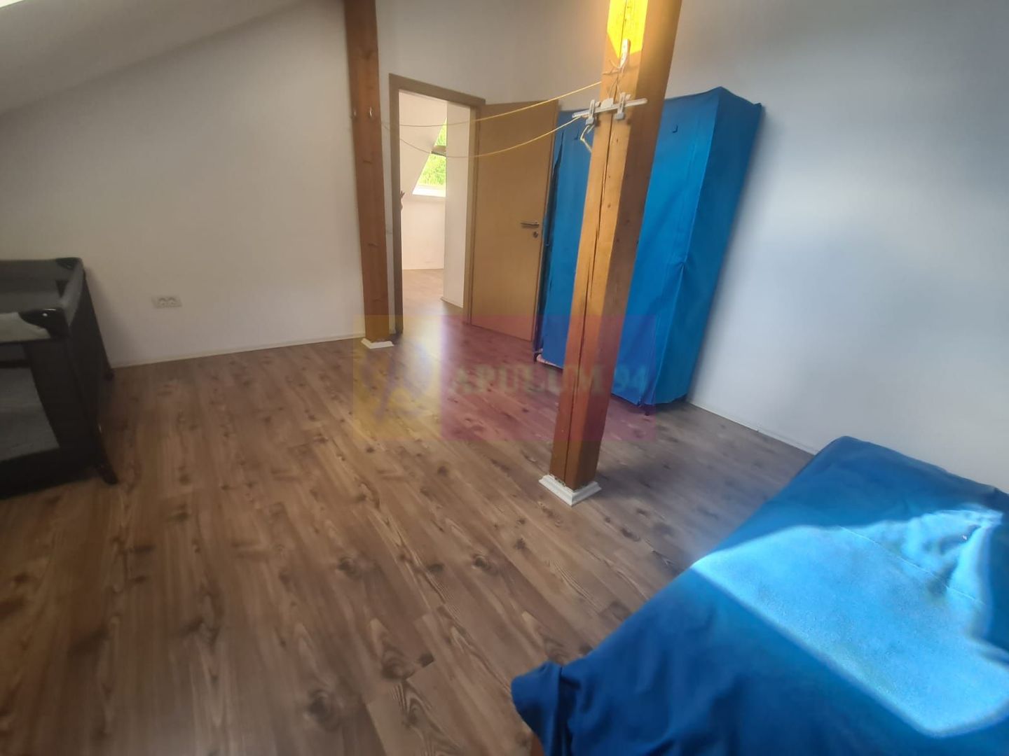 Vila de vanzare cu 6 camere in Cornu (teren 6.600 mp)