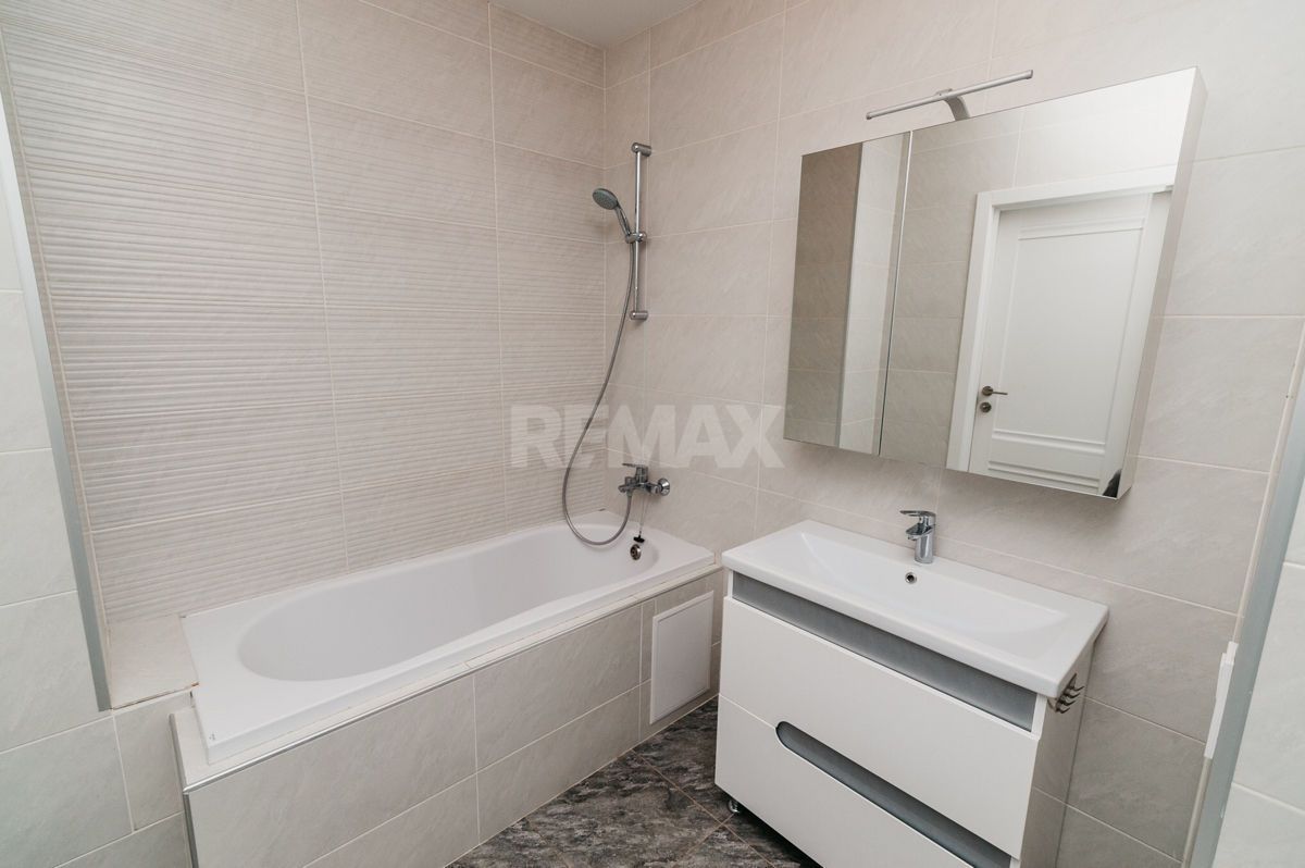 Spre chirie I Apartament modern cu 2 dormitoare și living I Zona Centru I - imaginea 13