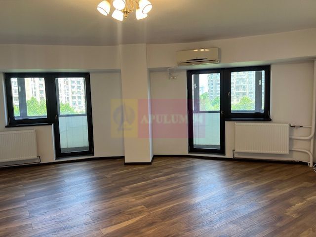 Apartament 3 camere Piata Alba Iulia.