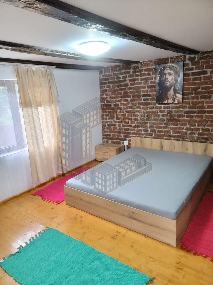 Casa individuala, renovata, teren 5 ha, Glodghilesti, Hunedoara - imaginea 2