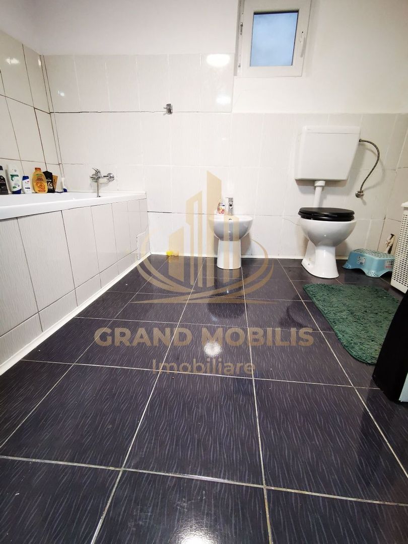 Casa individuala Mehala teren 740mp 200.000 Euro - imaginea 8