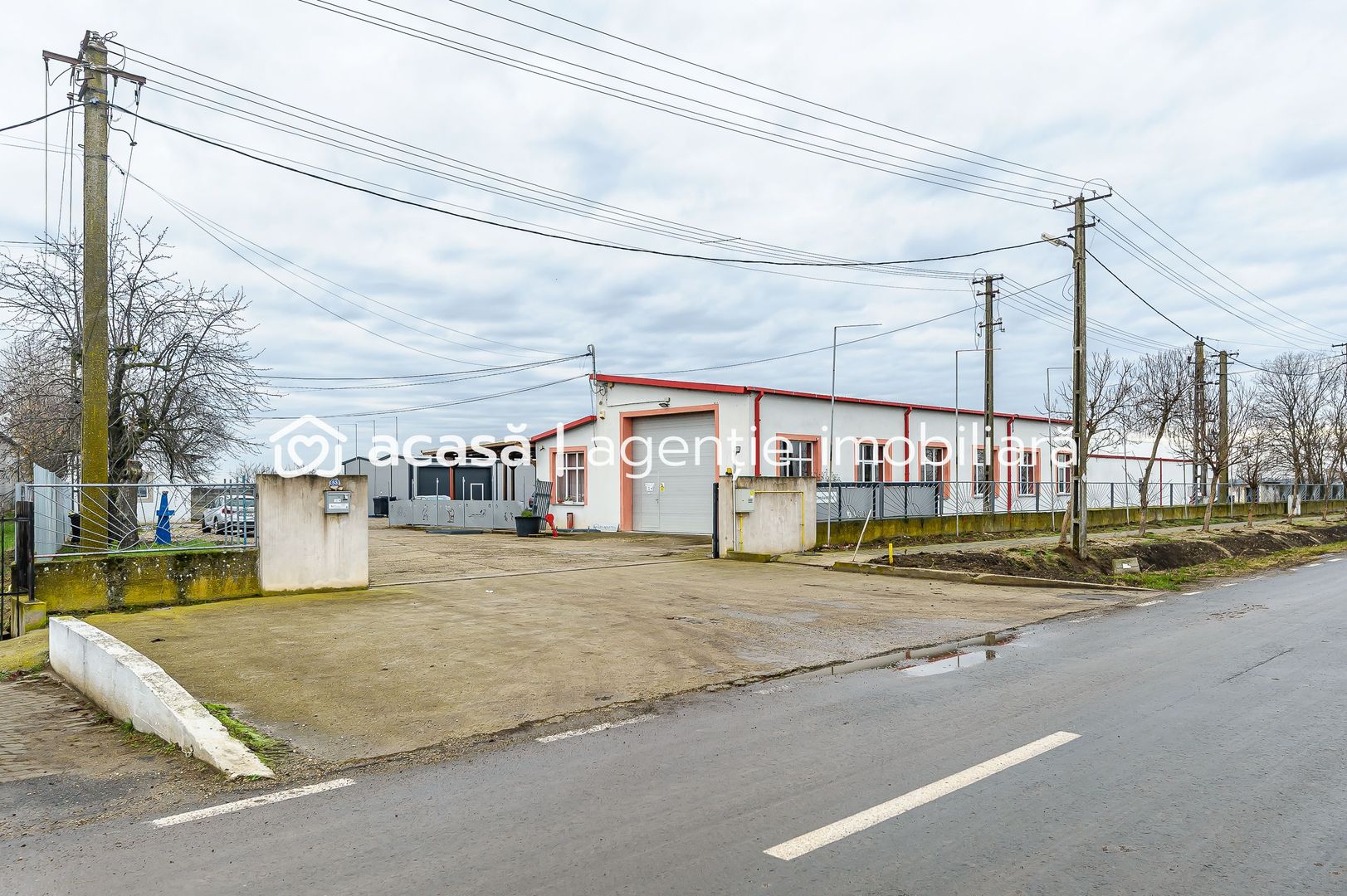 Imagine 11 - Hale depozitare/producție 2.000 mp si 10.000 mp teren în Pecica