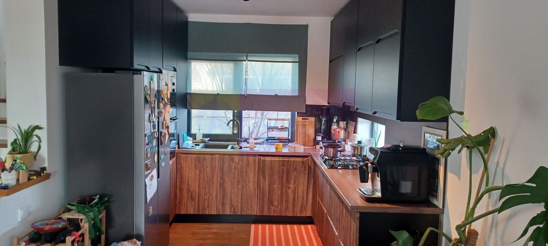 Săbăreni, casă P+1+pod, 5 camere, 130 mp utili, curte 470 mp