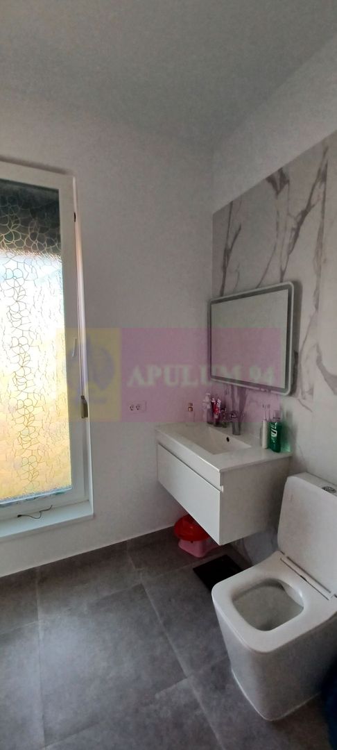 Săbăreni, casă nouă 116 mp utili, curte 608, în apropierea pădurii