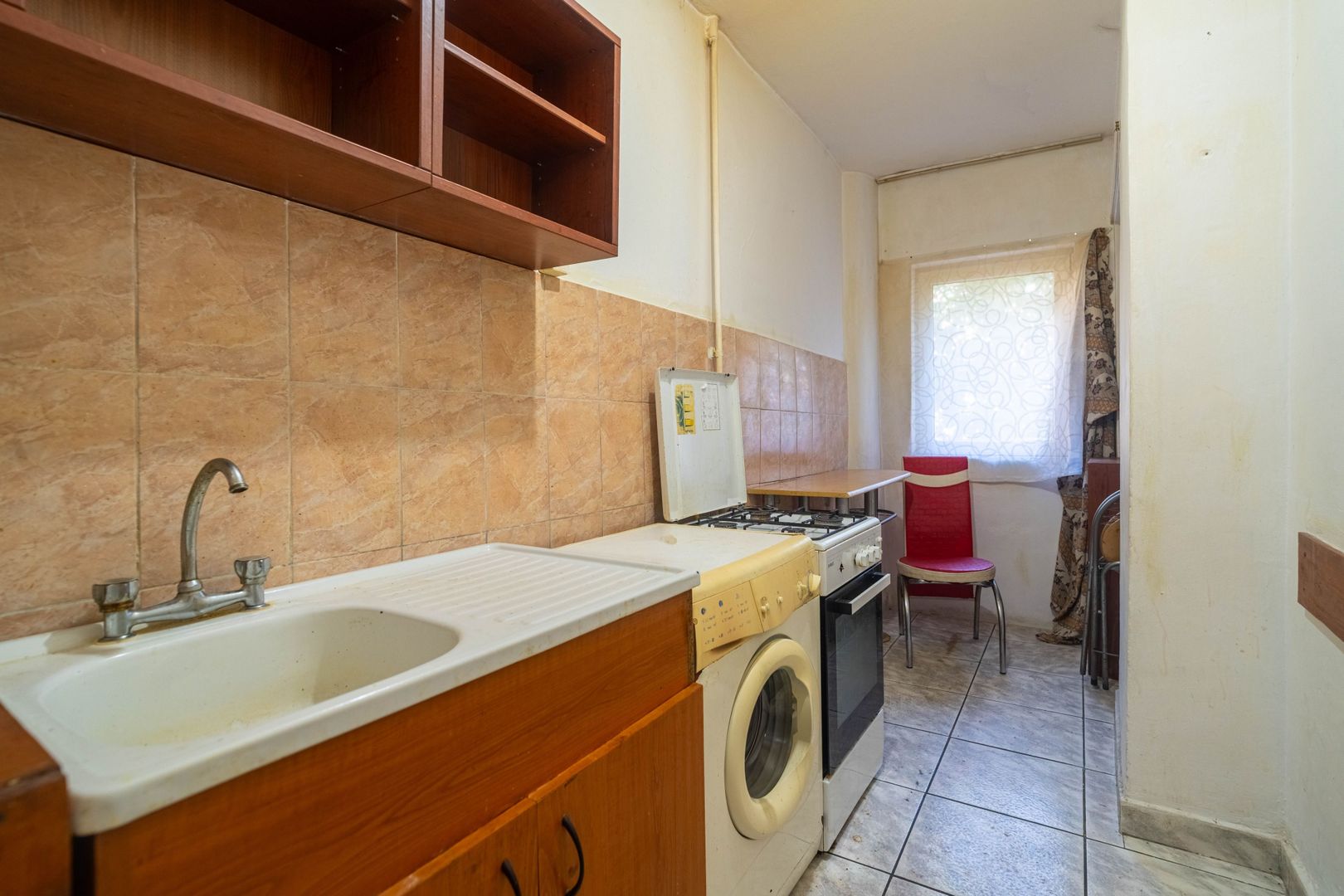 Imagine 3 - Apartament 1 camera - UTA - etaj 2 - COMISION 0