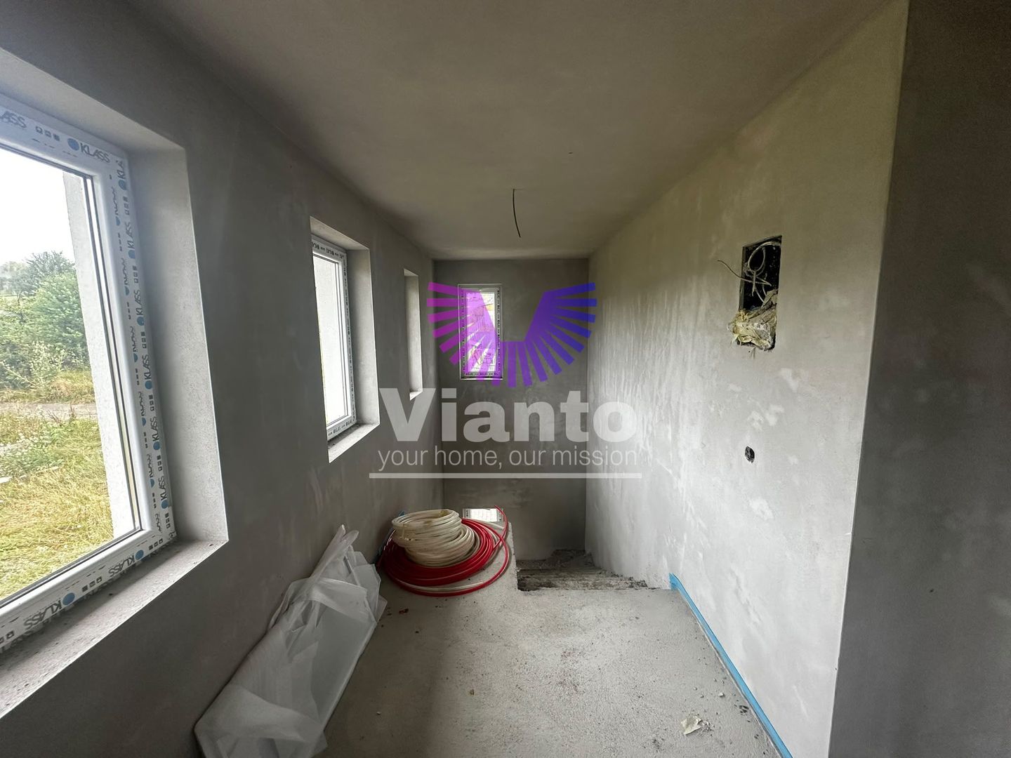 Casa Individuala cu 4 Camere 210mpu si Teren 727mp in Cisnadie