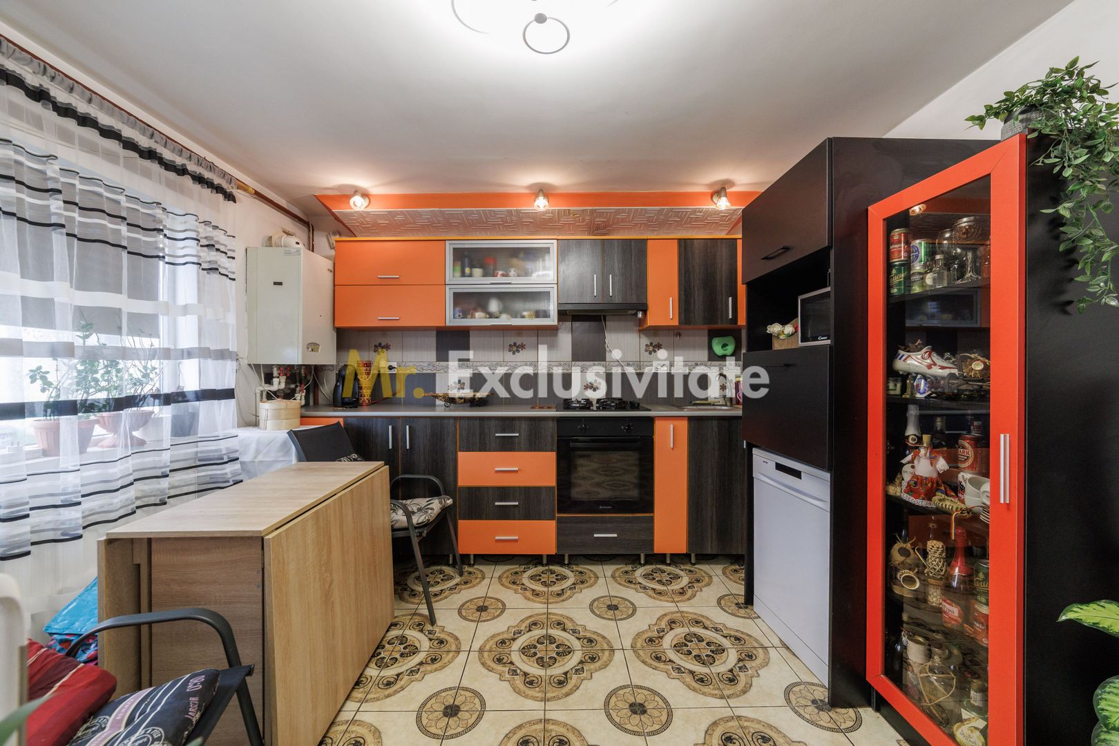 Apartament 4 camere, Trivale, Pitesti - imaginea 2