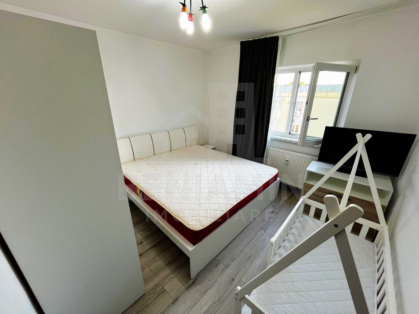 2Decomandate-52mp-AC-Mobilat-Utilat-Modern-Sarari-Liceul Henri Coanda - imaginea 2