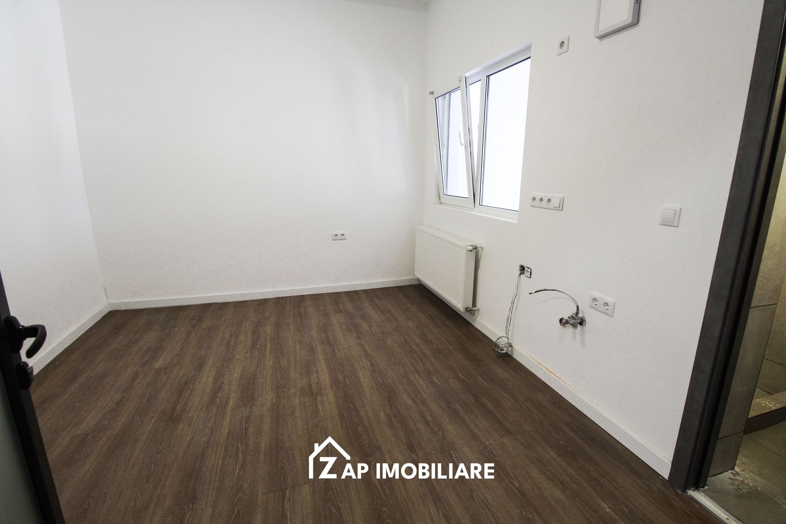 Cazare Muncitori - 5 apartamente cu baie proprie - imaginea 4