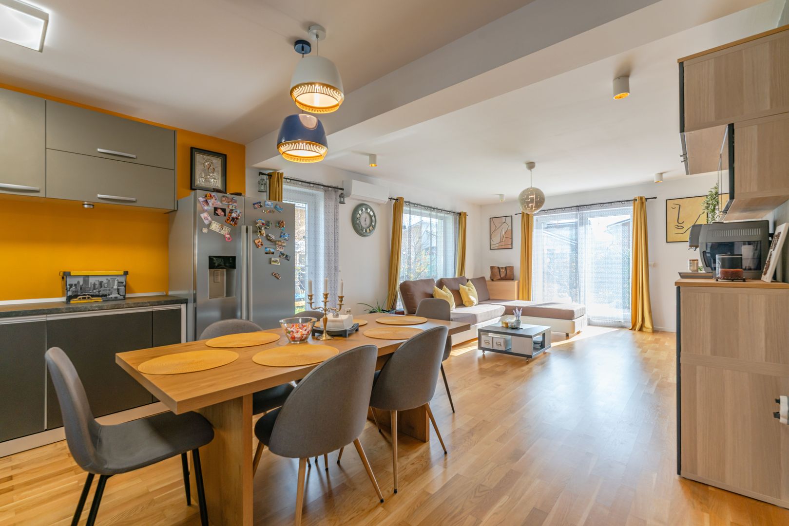 Casa mobilata utilata cartier Izvor Tarlungeni Brasov - imaginea 3