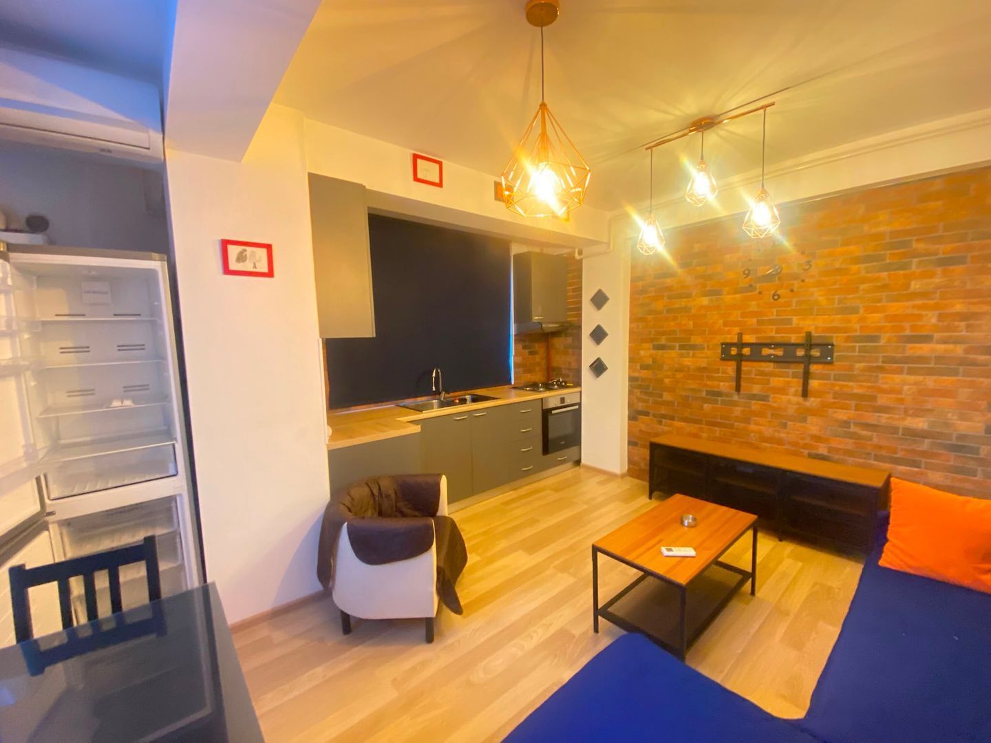 VZ14 – 2 camere Militari Residence, parcare + centrală proprie