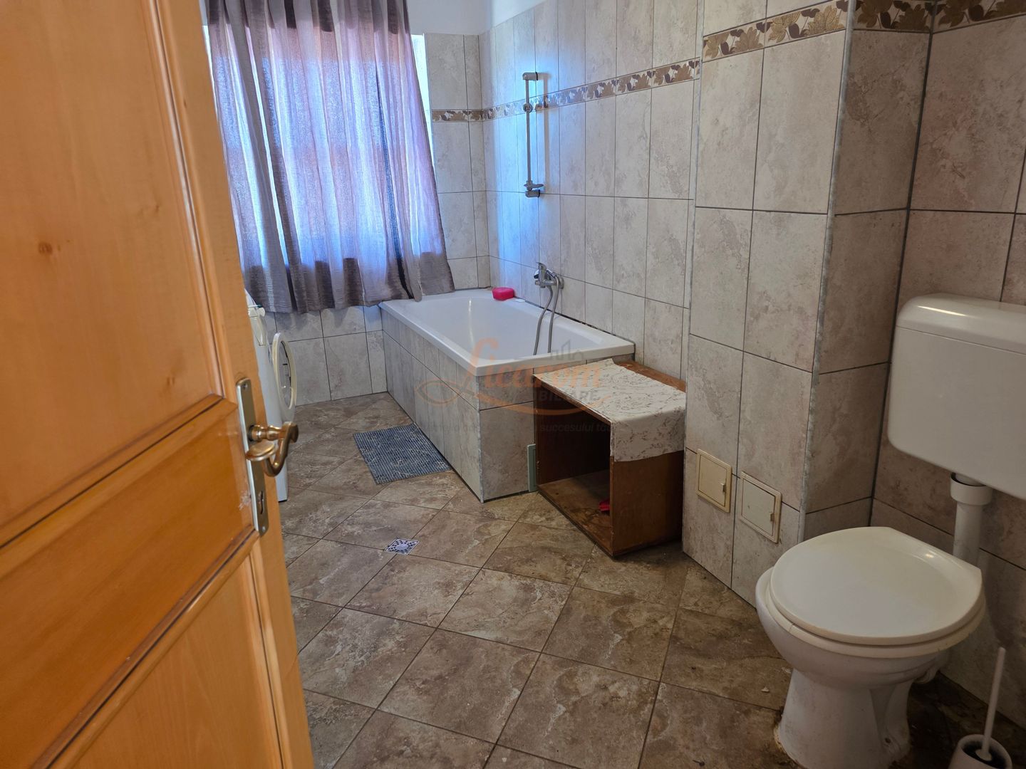 Apartament 3 camere Cristian,ideal cazare muncitori.. - imaginea 9