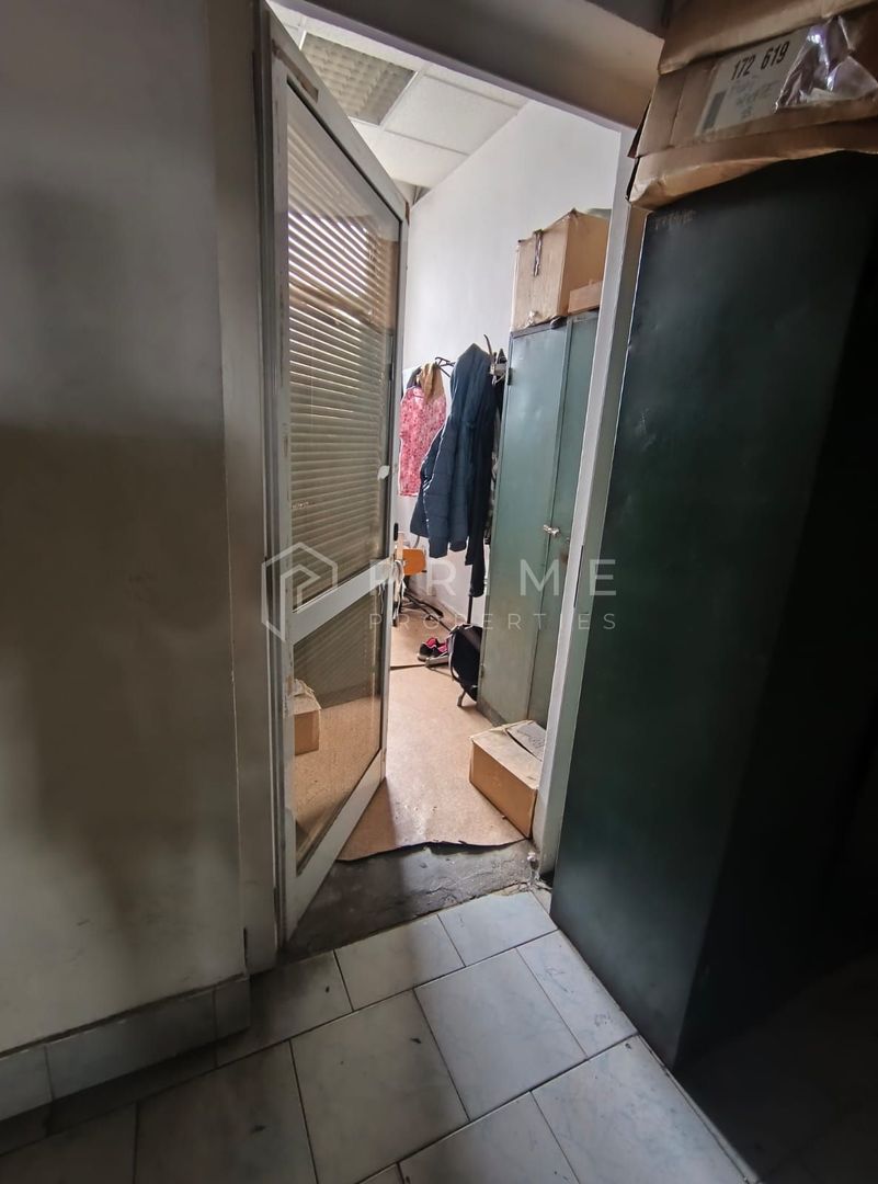 Clădire multifuncțională de vânzare – comerț, birouri și producție. - imaginea 5