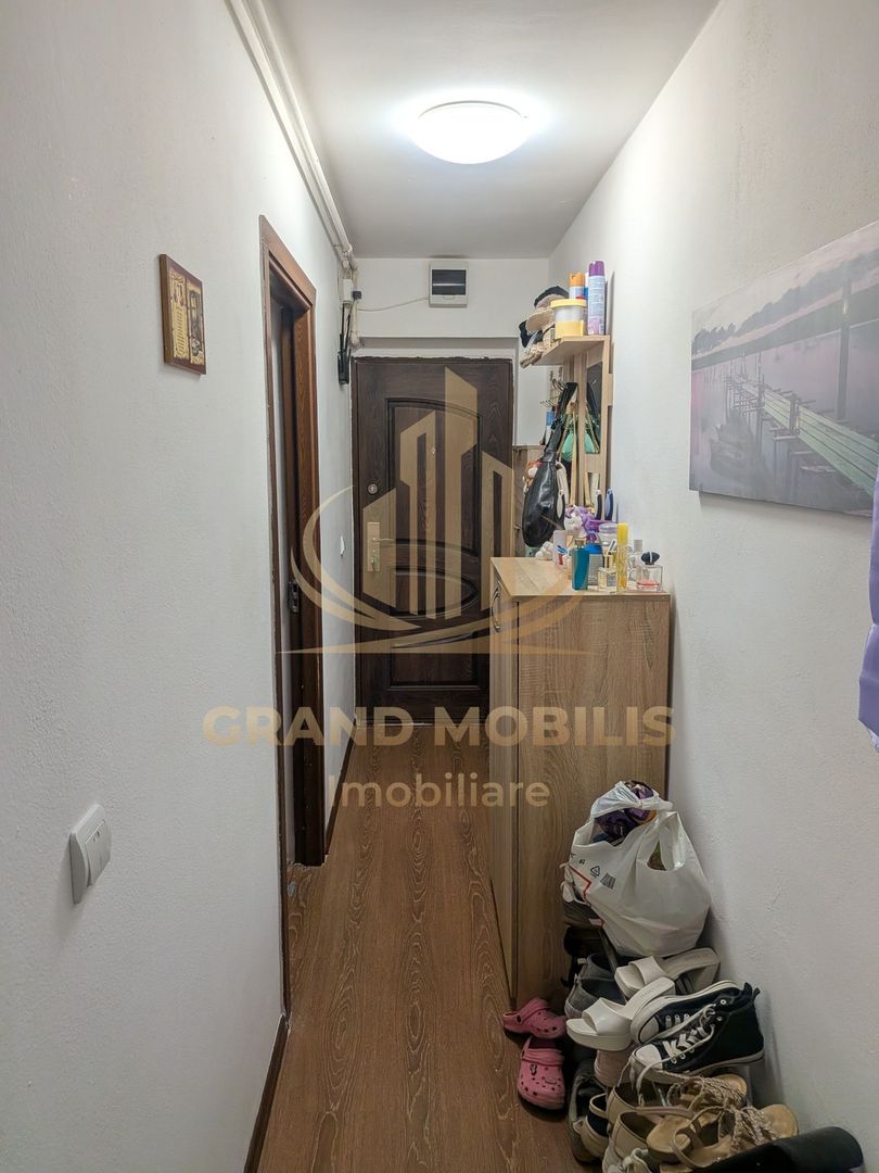 : apartament  de vanzare 3 camere, zona Modern - imaginea 7