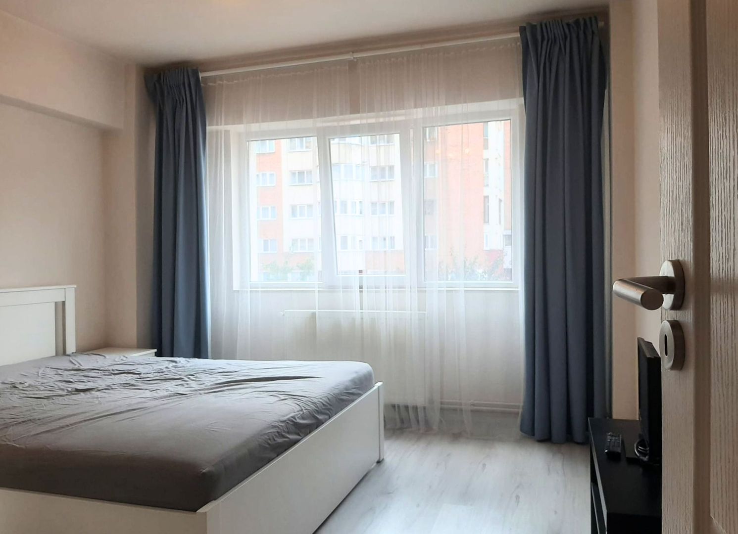 Vanzare 3 camere complet renovat zona pietonala Racadau - imaginea 14