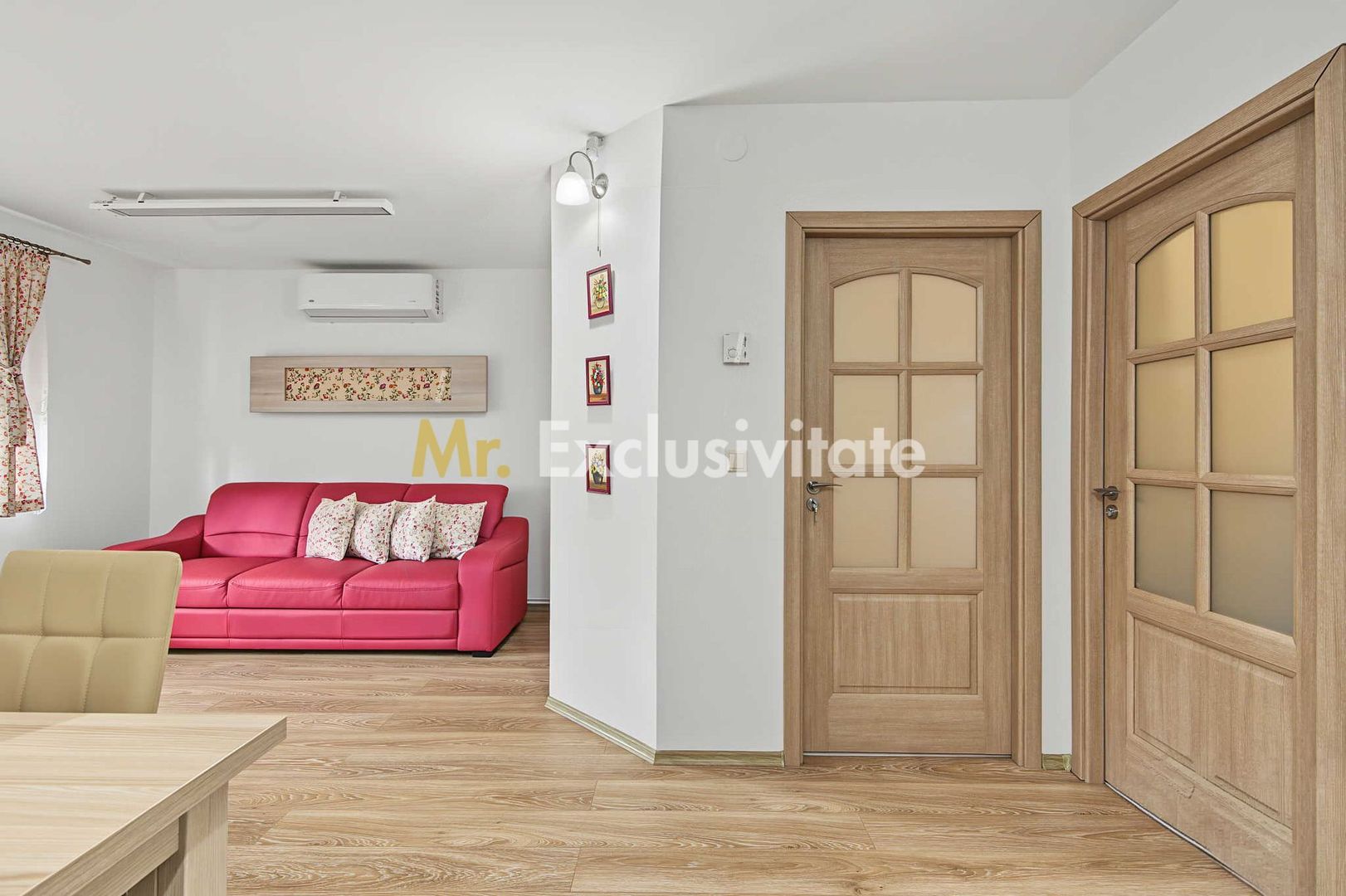 Casa individuala + teren 2.014 mp + livada Mioveni -Colibasi - imaginea 16