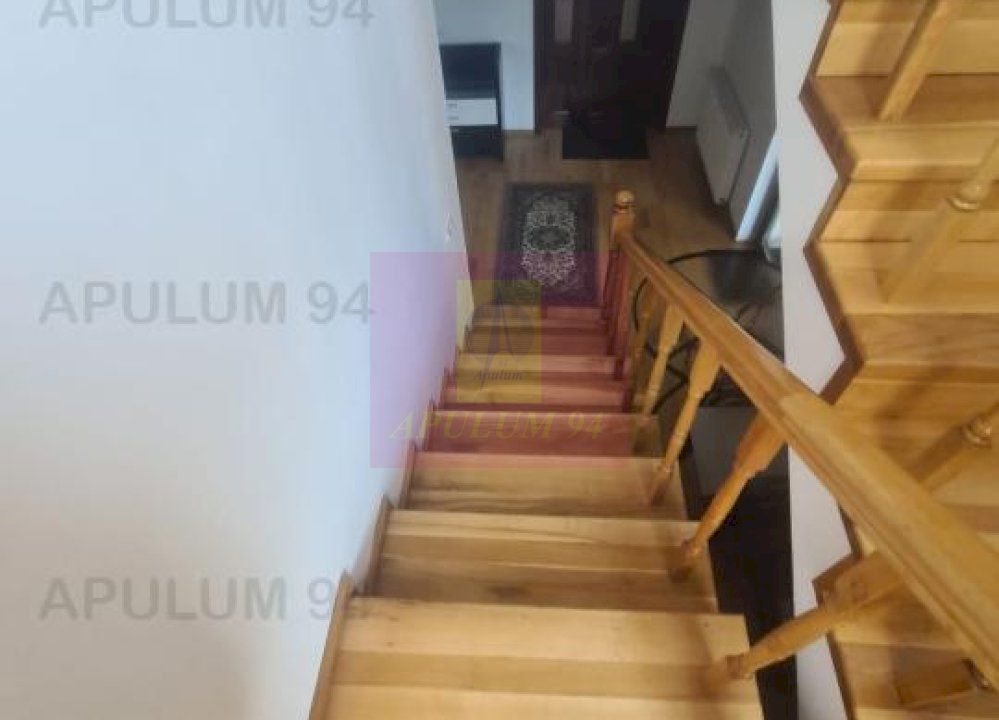 Vilă de vânzare în Breaza - Zona Liceul Militar - imaginea 39
