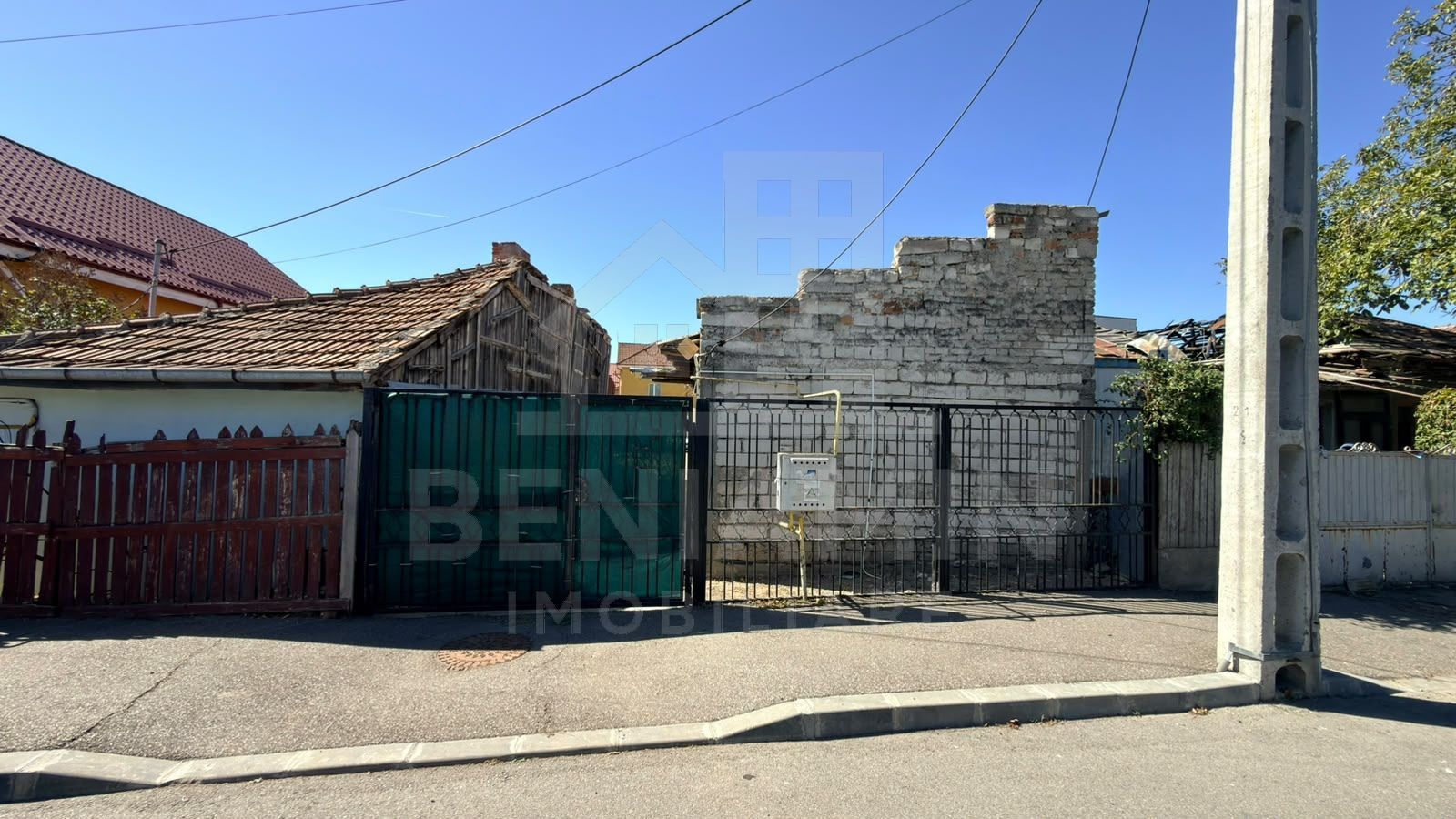 Teren Intravilan-277mp-Toate Utilitatile-Zona Spitalul Numarul 1 - imaginea 2