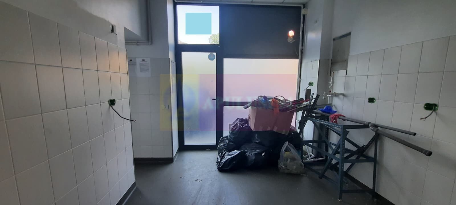 Inchiriere spatiu comercial in zona Decebal-Unirii, stradal, parcare