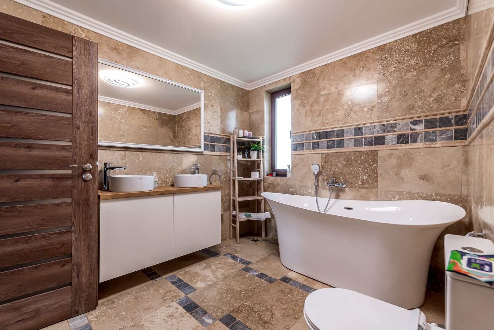 Imagine 5 - Rezervat Casa la cheie de vanzare in cartierul Europa, Vladimirescu