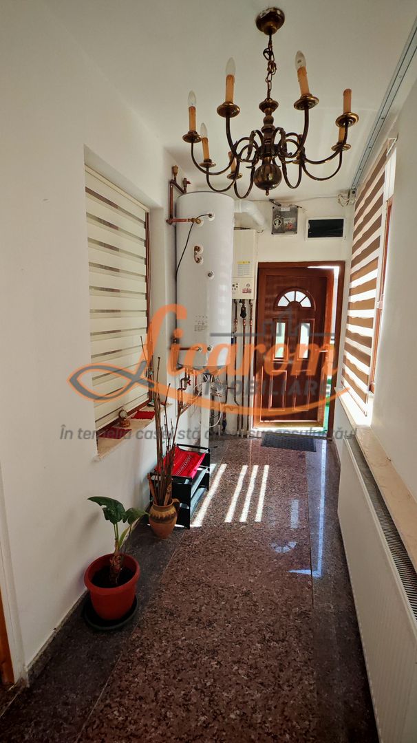 Vila 10 camere,pretabil compartimentare in 2 unitati separate,ASTRA. - imaginea 18