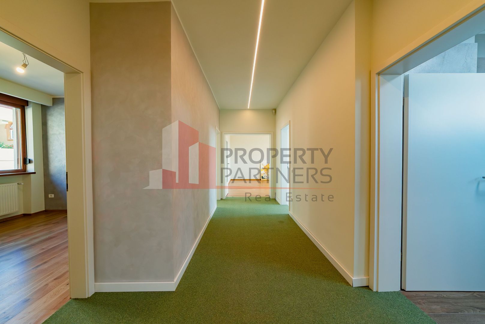 Apartament Duplex Elegant cu Terasă Panoramică – Dealul Cetății, Brașov - imaginea 11