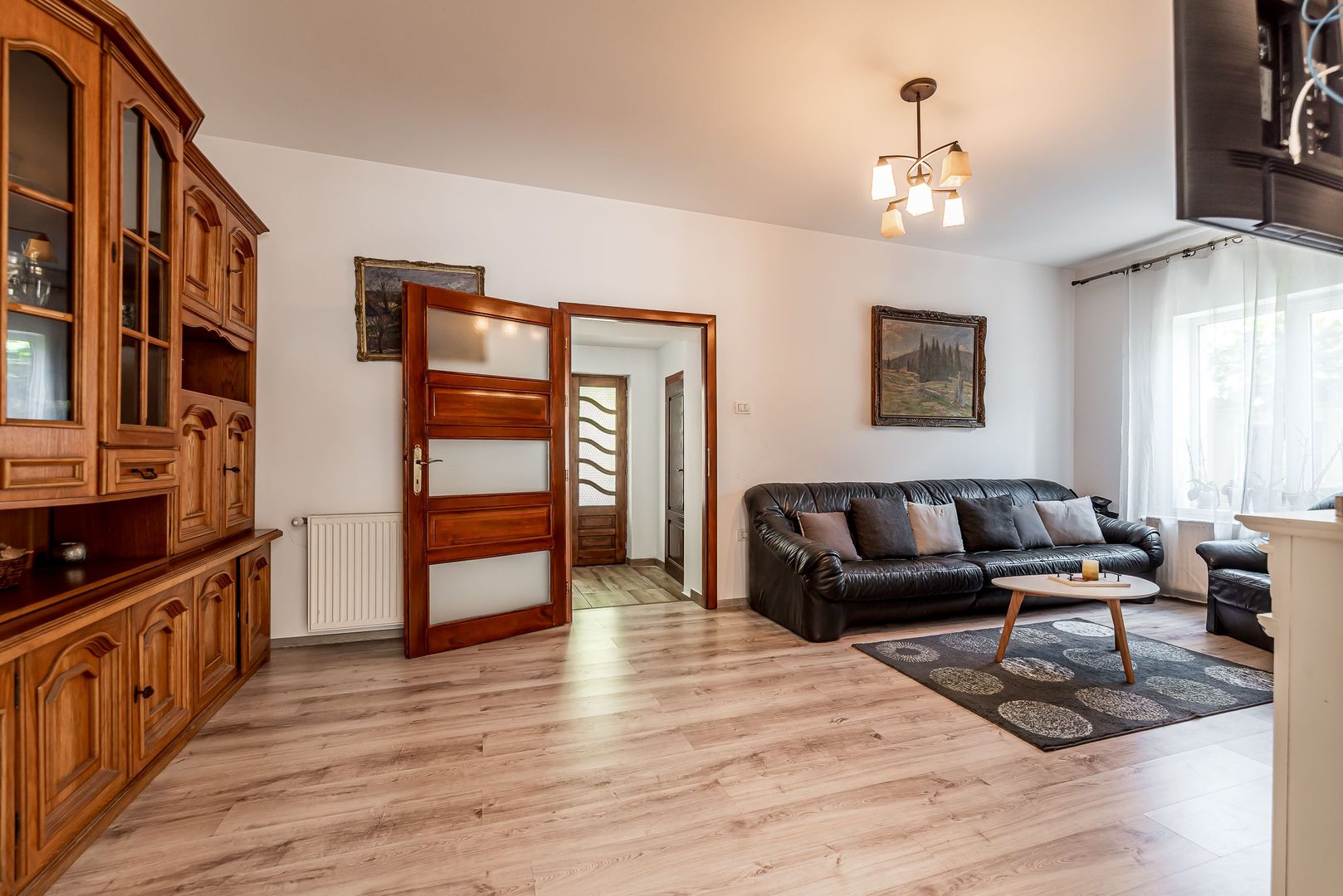 Imagine 5 - Casă în Vlaicu cu garaj și teren de 376 mp, Arad