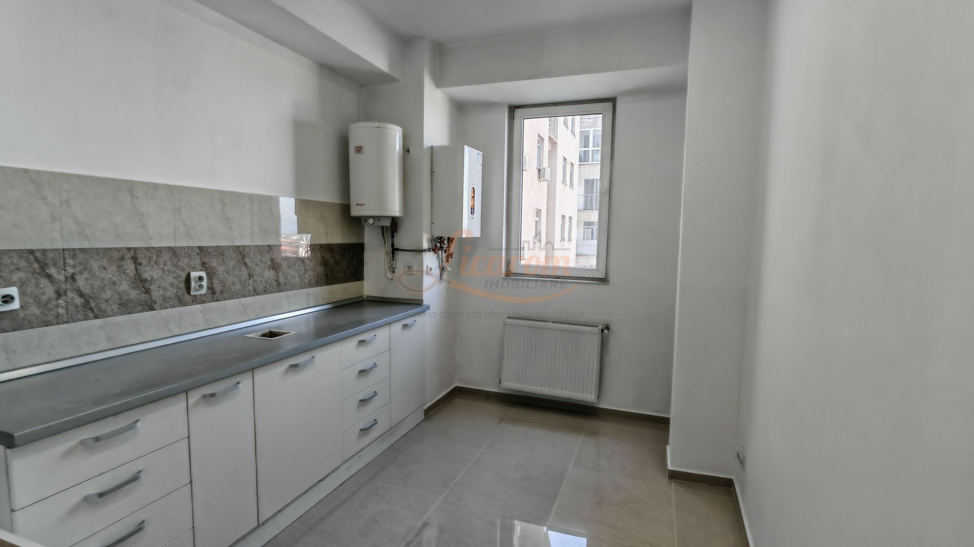 Spatiu de birou Centrul Civic  str Mihail Kogalniceanu, 495 euro