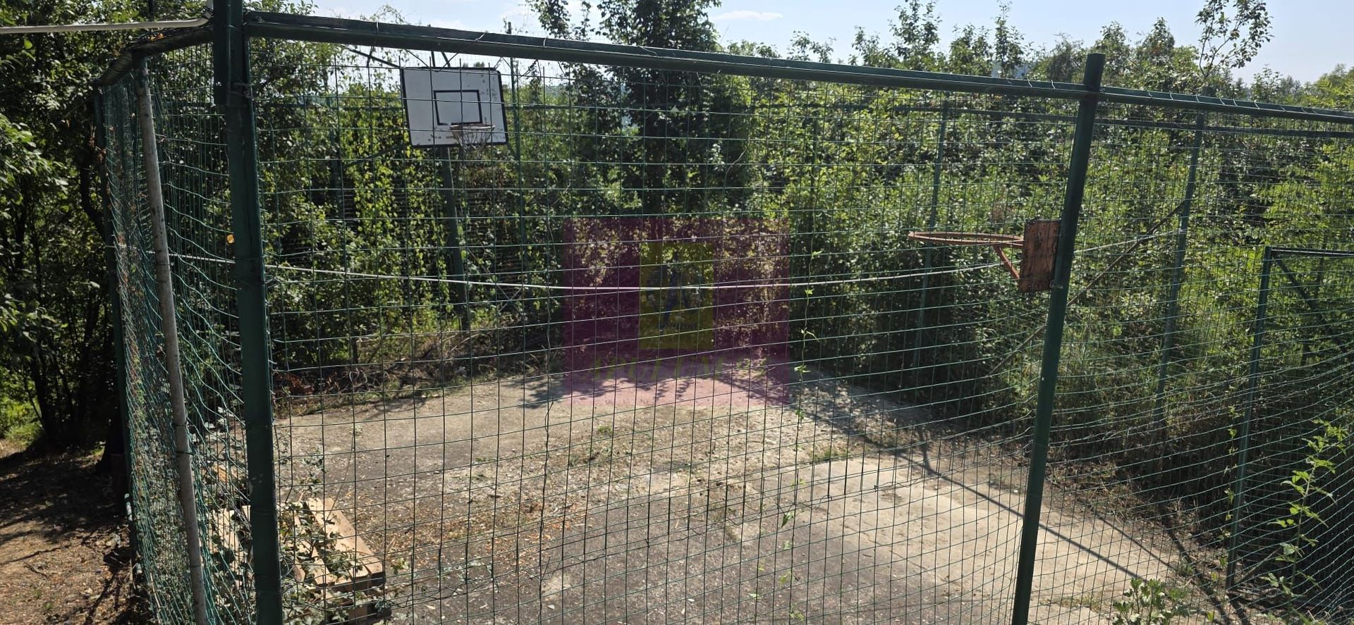 Cabana de lemn de vanzare in Telega
