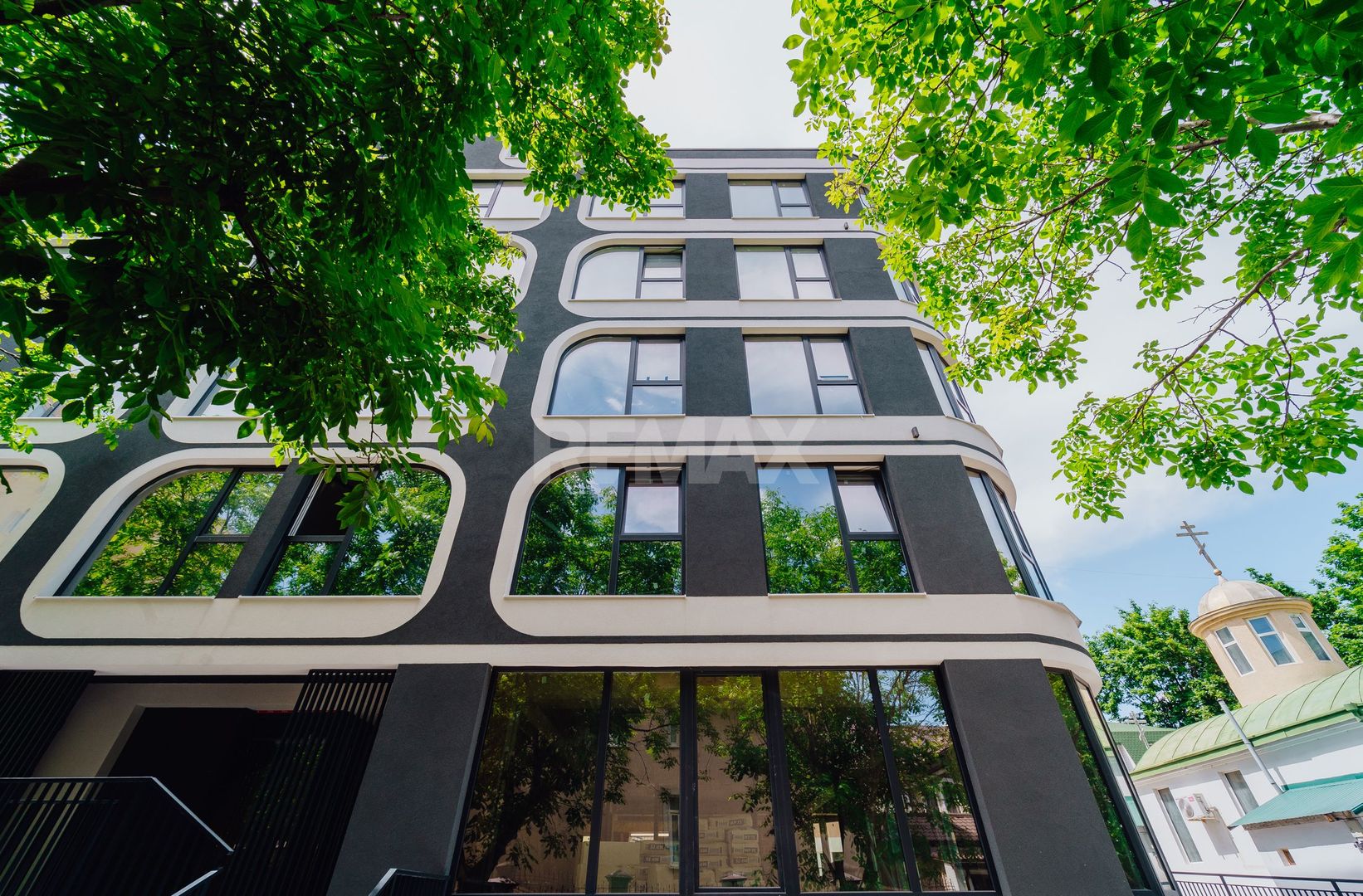 Penthouse 219,6 m² în Buiucani | Terase generoase | Lift direct