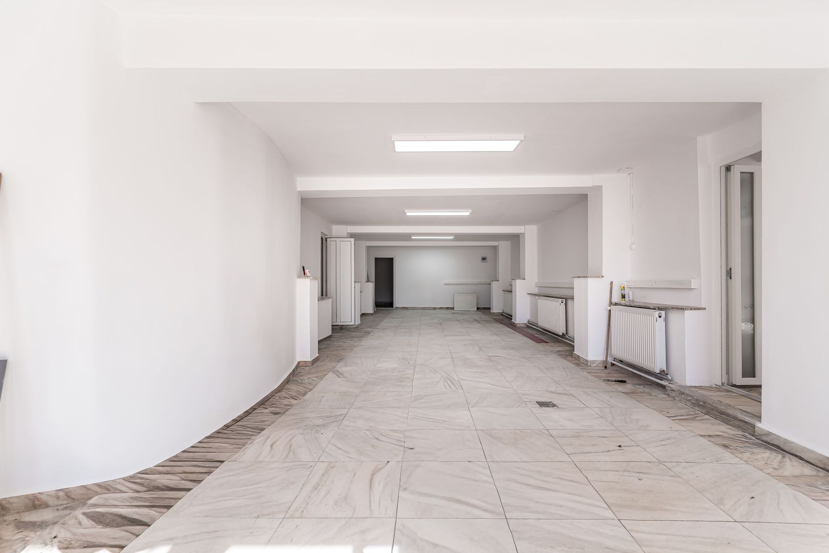 Imagine 4 - 🏢 SPATIU COMERCIAL - 400 MP UTILI - MICALACA - COMISION 0