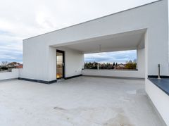 Casă nouă 2025 cu terasă rooftop – 5 camere, design modern, în Gai