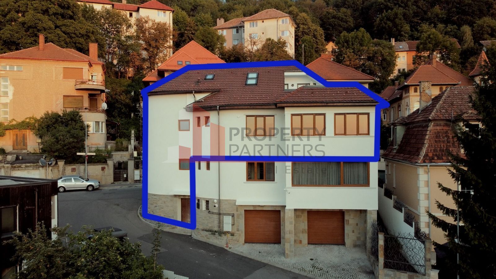 Apartament Duplex Elegant cu Terasă Panoramică – Dealul Cetății, Brașov - imaginea 2