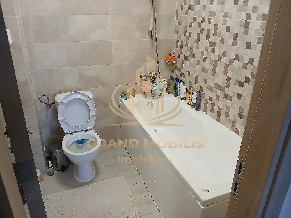 Apartament 3 camere zona rezidentiala - imaginea 5