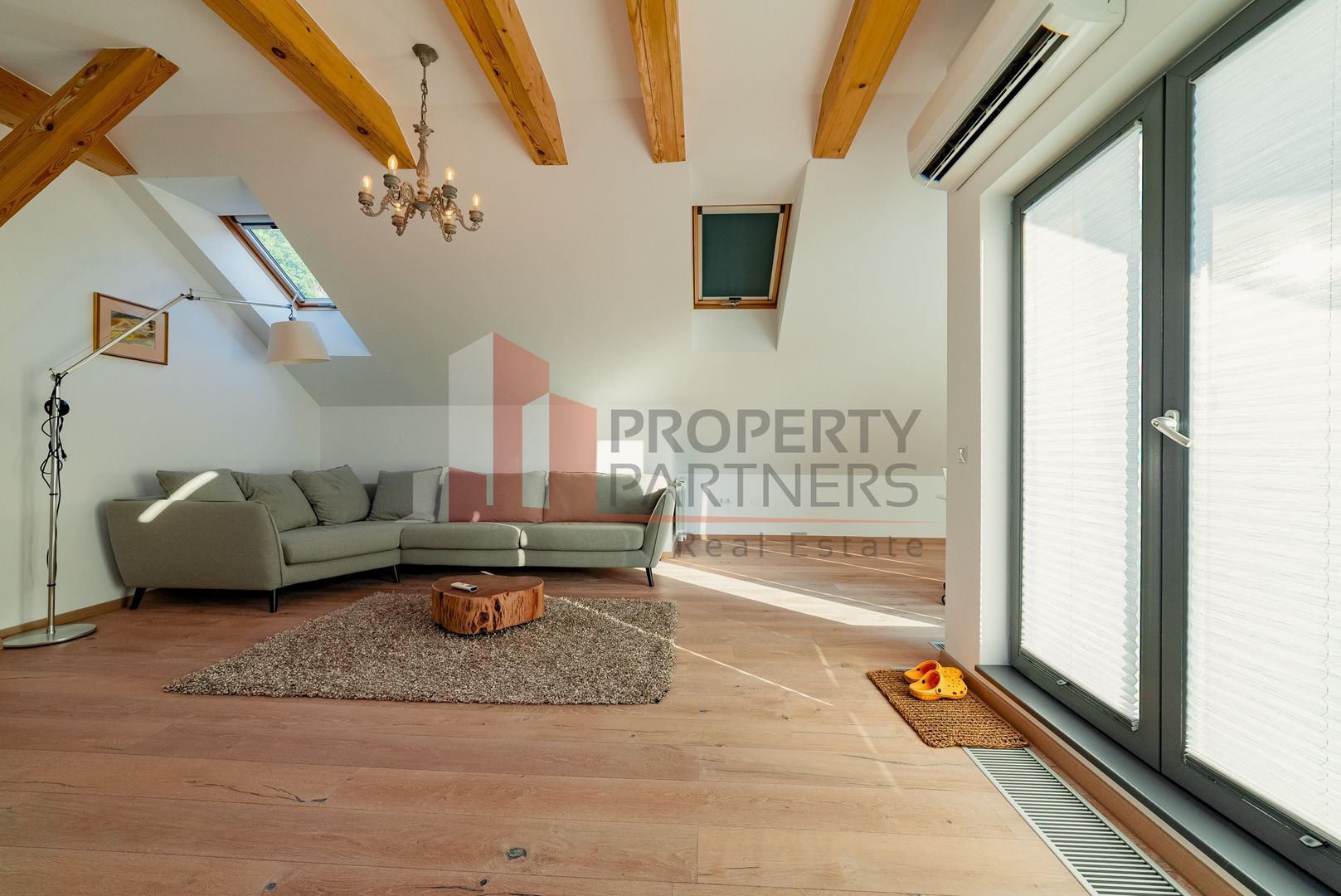 Apartament Duplex Elegant cu Terasă Panoramică – Dealul Cetății, Brașov - imaginea 14