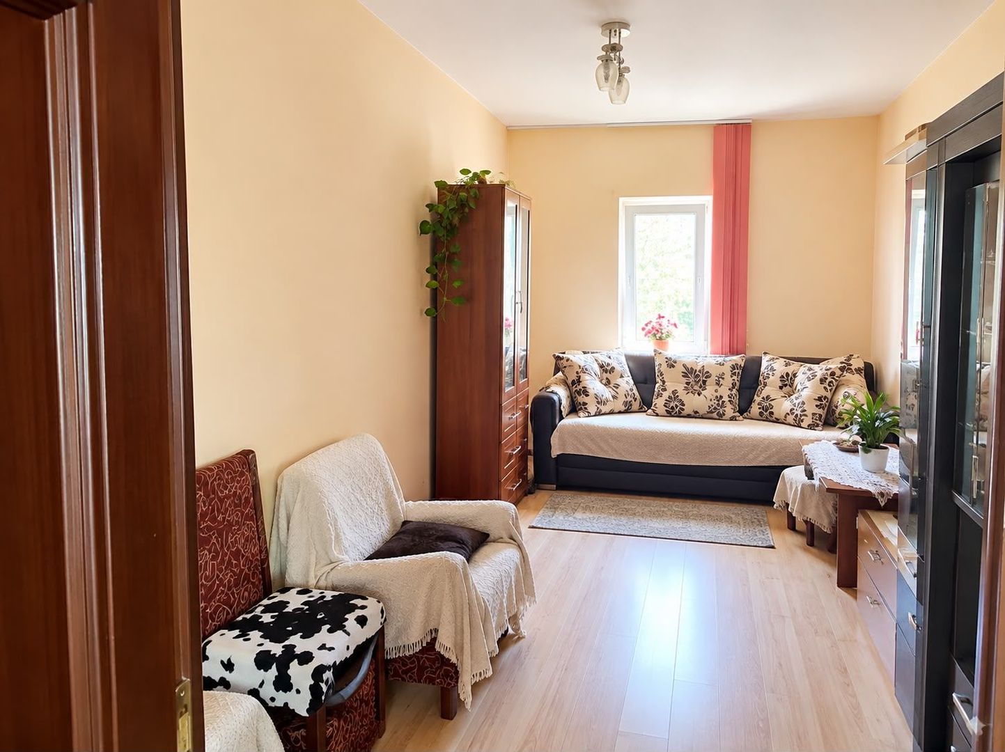 Casă cu 3 camere 85 mp în Freidorf + 2.877 mp teren - imaginea 3